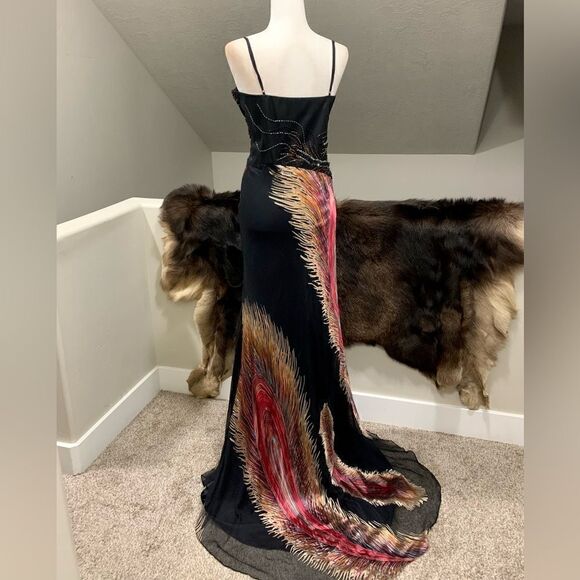 Stunning Silk Jacquard Floral Sleeveless Evening Dress with Exquisite Beading - Picture 7 of 16